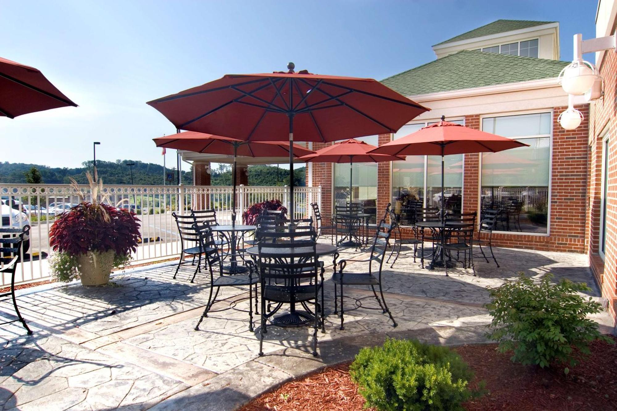Hilton Garden Inn Clarksburg Εξωτερικό φωτογραφία